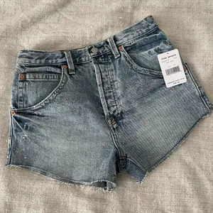 Free people high waisted mid blue raw hem shorts NWT size 26 thumbnail 3