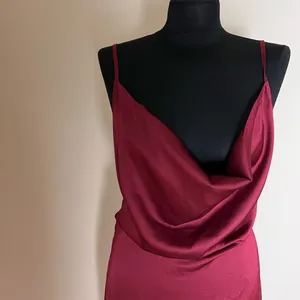 PrettyLittleThing Burgundy Slip Dress NWT thumbnail 4