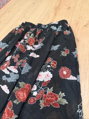 Black Floral Wide-Leg Asian Palazzo Semi Sheet Pants thumbnail 4