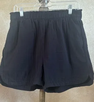 Old Navy Women's Black Elastic-Waist Band Shorts in Black - Size: medium thumbnail 1