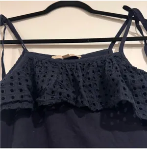 LOFT Navy Eyelet Ruffle Tie-Shoulder Tank Top XS thumbnail 4