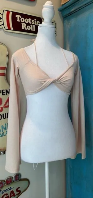 Edikted Celeste Off Shoulder Twist Crop Top Size XS thumbnail 1