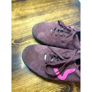Vans Burgundy And‎ Pink Sneakers Size 7 thumbnail 4
