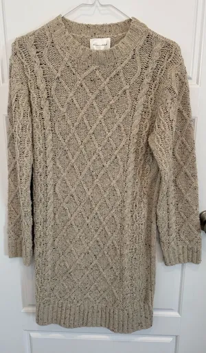 Line And Dot Revolve Beige Cable Knit Sweater Dress Size Small thumbnail 1