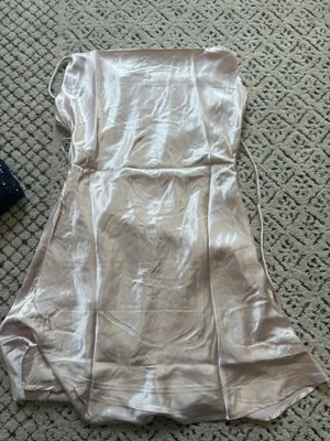 Beginning Boutique Satin Pink Dress thumbnail 4