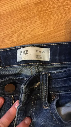 Buckle BKE Jeans Stella Bootcut Low-Rise thumbnail 4
