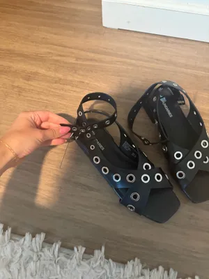 No boundaries shoes thumbnail 3