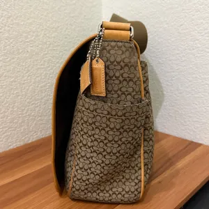 Vintage Y2K COACH F77004 Brown Signature Hudson Commuter Messenger Laptop Bag thumbnail 3