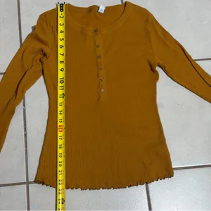Old Navy Women's Mustard Yellow Ribbed Long Sleeve Top size‎ S thumbnail 6