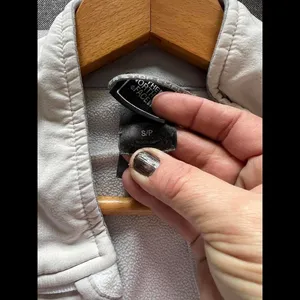 The North Face Women's White Jacket size Small thumbnail 7