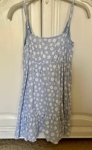 Dress thumbnail 2