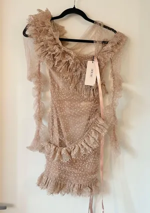 House Of CB Sorrel Blush Lace Frill Mini Dress Size XS NWT thumbnail 6