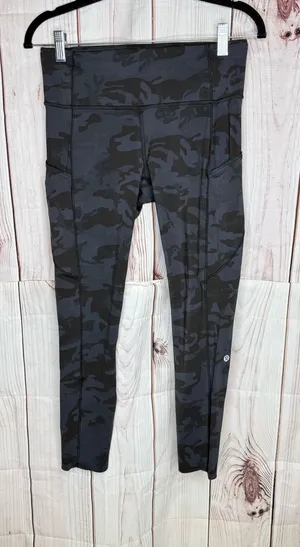 Lululemon Fast and Free Tight II 25" Size 8 thumbnail 1