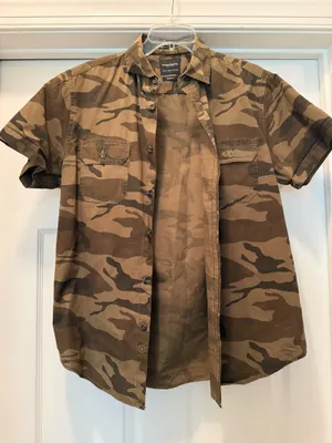 Denim & Flower Men's Short-Sleeve Camo Button-Up Shirt thumbnail 1