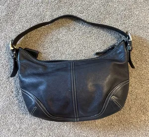 Vintage Coach Soho Hobo Bag Black Leather Style 9464 y2k style thumbnail 1