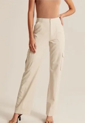 Abercrombie Relaxed Cargo Pants thumbnail 1