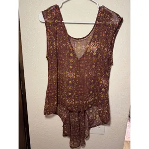 Band of Gypsies Burgundy Boho Medallion High Low Sleeveless Blouse Top Medium thumbnail 2