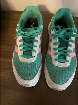 Retro green and pink adidas shoes thumbnail 2