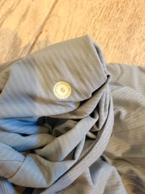 Lululemon dance studio crop size 6 thumbnail 2