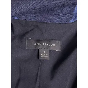 Ann Taylor The Newbury Blazer Navy Floral Jacquard Gold Button Jacket Sz 4 thumbnail 4