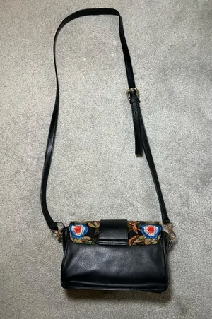 Lulus Petal Lined Path Black Embroidered Purse thumbnail 3