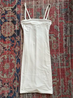 Pretty Little Thing Dress Bodycon thumbnail 7
