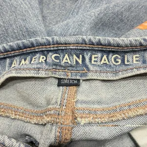 American Eagle Low Rise Baggy Wide Leg Jeans Womens 6 Distressed Y2K StreetWear thumbnail 7