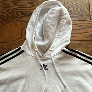 adidas Originals womens Adicolor Classics Cropped Hoodie Hooded Sweatshirt C15‎ thumbnail 4