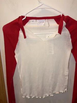 (Xs) Out From Under Baseball Notch Neck Layering Tee thumbnail 5