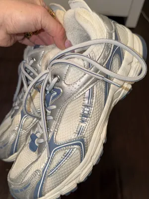 Mercer the re run Blue & White Women's chunky dad Sneakers size 40 or 8 thumbnail 2
