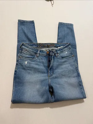 Wrangler Women's Medium Blue Skinny Jeans with Back-Pocket Stitch thumbnail 3