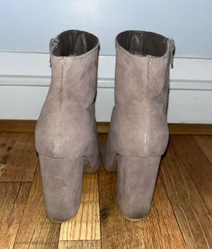 Tall Tan suede Boots Size 7 thumbnail 2