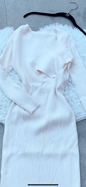 dress thumbnail 2