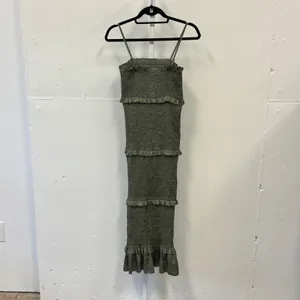 MABLE Smocked Tiered Ruffle Midi Dress Olive Green MD2291I‎ Small Summer Party thumbnail 2