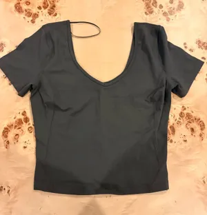 Lululemon Top Grey thumbnail 1
