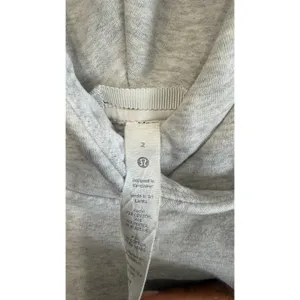 Lululemon Pullover Hoodie Heathered Core Ultra Light Grey Cropped Size 2 thumbnail 4