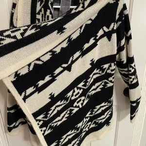 Moon Collection Aztec Print Black & Cream Chunky Knit Cardigan L thumbnail 9