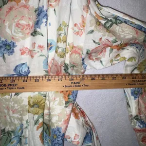 Elliatt Europium Dress‎ White Multi Floral Linen V-Neck Tie Back M $238 MSRP thumbnail 8
