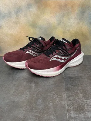 Saucony Triumph 20 Women's Burgundy Running Shoes Size 9 thumbnail 3