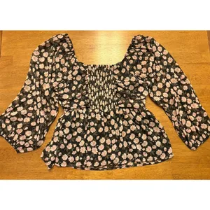 American Eagle Outfitters Smocked Baby Doll Blouse Size S Black Floral Coquette thumbnail 2