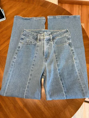 Old Navy Extra High-Waisted Wide-Leg Jeans thumbnail 2