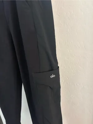 Alo Yoga Polar Fleece Wintry Mix Jogger Pants Women’s Medium $158 thumbnail 3