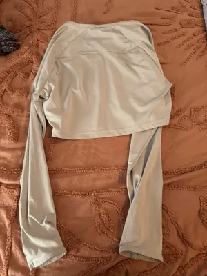 Gymshark Cropped Long Sleeve thumbnail 4