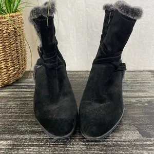Stuart Weitzman Black Suede Fur Lined Zip Up Ankle Boots 5.5 thumbnail 4