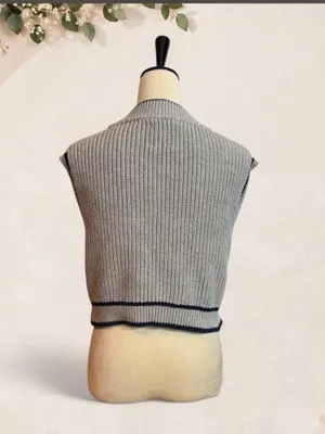 Abercrombie & Fitch Gray Navy Trim Cropped Ribbed V-Neck Sweater Vest Small thumbnail 5