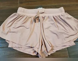 Movement shorts buttery soft with pockets on side size small blush pink color thumbnail 2