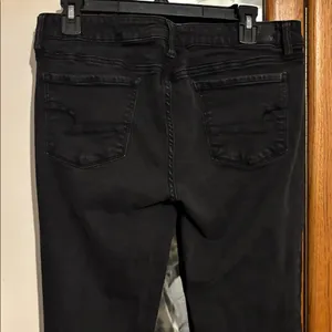 American Eagle Super Stretch Mid Rise Slim Straight Jeans Black Size 12 thumbnail 3