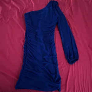 a blue ruffled hoco dress thumbnail 2