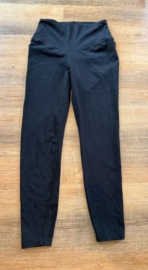 Old Navy Black High-Rise Women's Leggings thumbnail 1