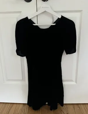 Dress thumbnail 10